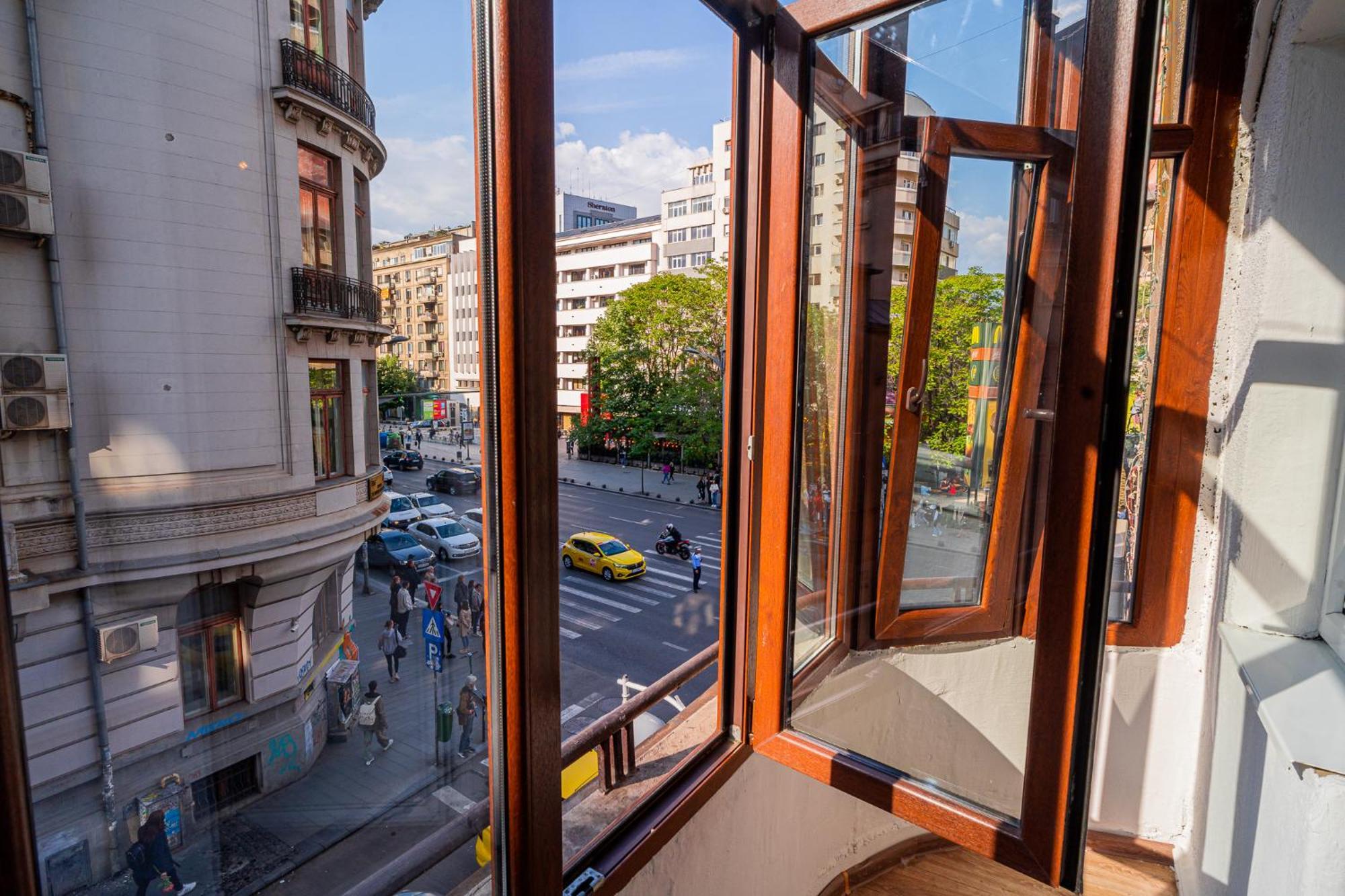 Cozy Apartments Near Calea Victoriei ブカレスト エクステリア 写真