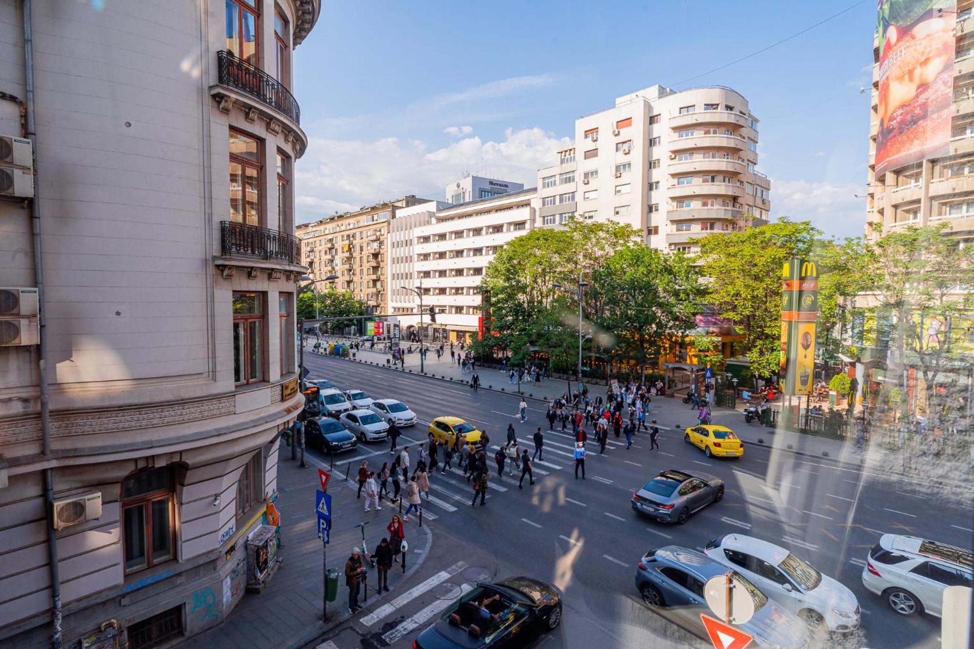 Cozy Apartments Near Calea Victoriei ブカレスト エクステリア 写真
